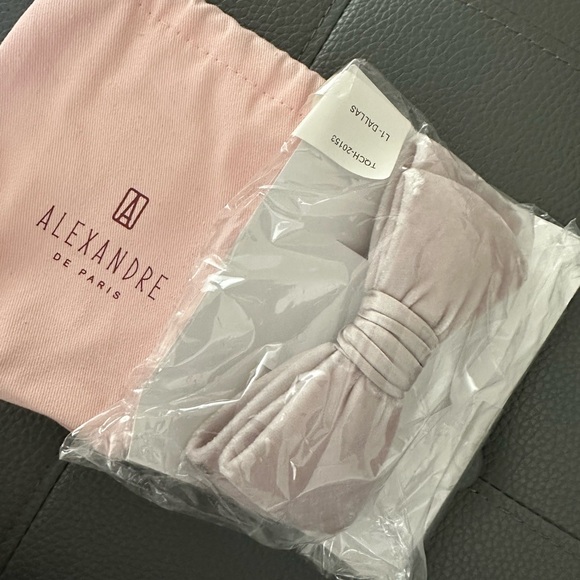 Alexandre De Paris Hair Barrette - Picture 1 of 3